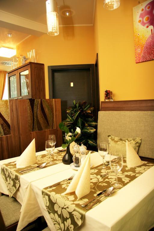 Fine Restaurant & Apartments 말라츠키 외부 사진